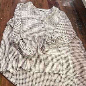 Women's Black and White Checkered Top